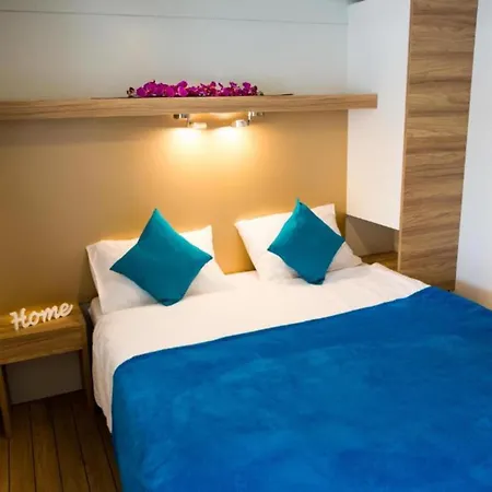 Mobile Nensi بيوغْغاد نا موغو