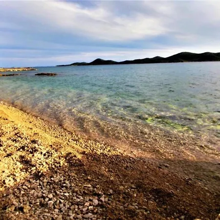 Casa de Férias Mobile Nensi Biograd Na Moru