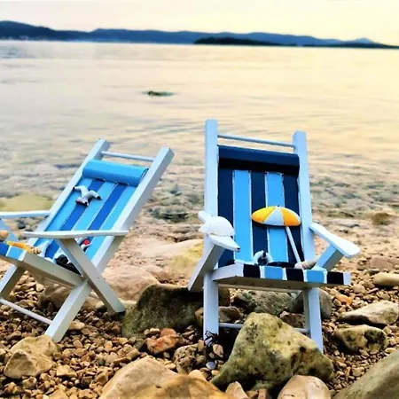 Mobile Nensi Biograd Na Moru