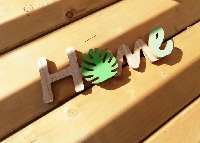 Mobile Nensi بيت للعطل بيوغْغاد نا موغو